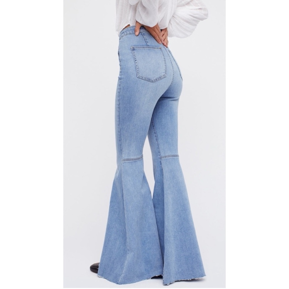 Free People Just Float on Flare Bellbottom Jeans, light blue, size 26 long - Picture 3 of 12